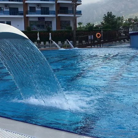 Apartment Family In Azura Park *